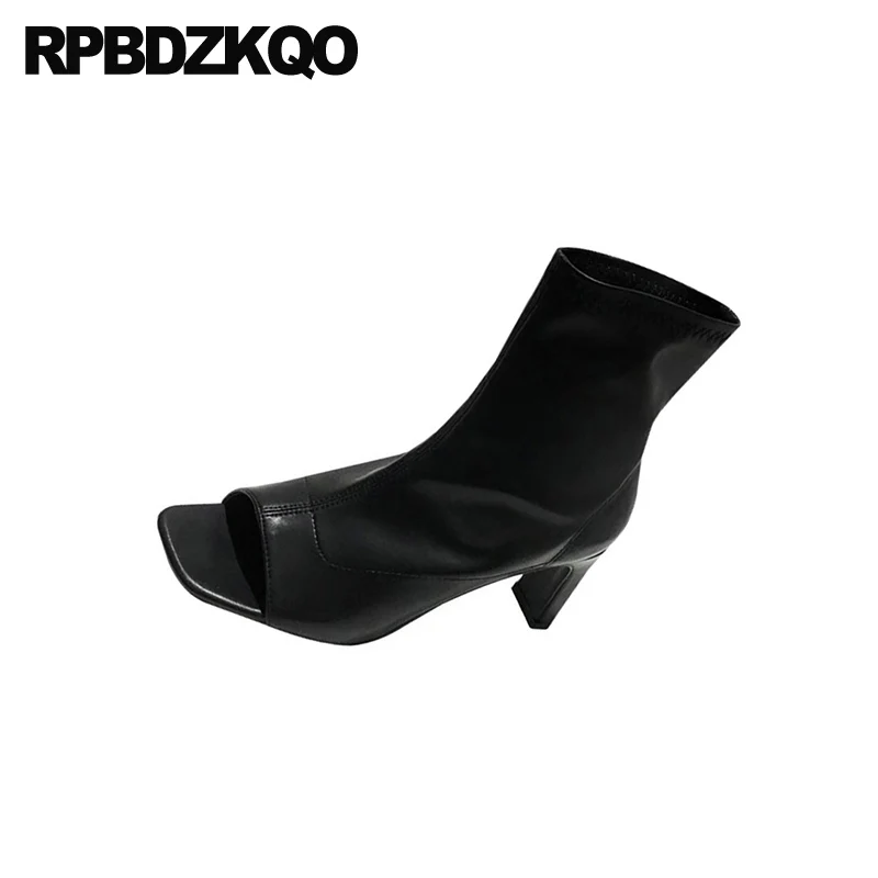 Ботинки женские на квадратном каблуке открытый толстый носок водонепроницаемые