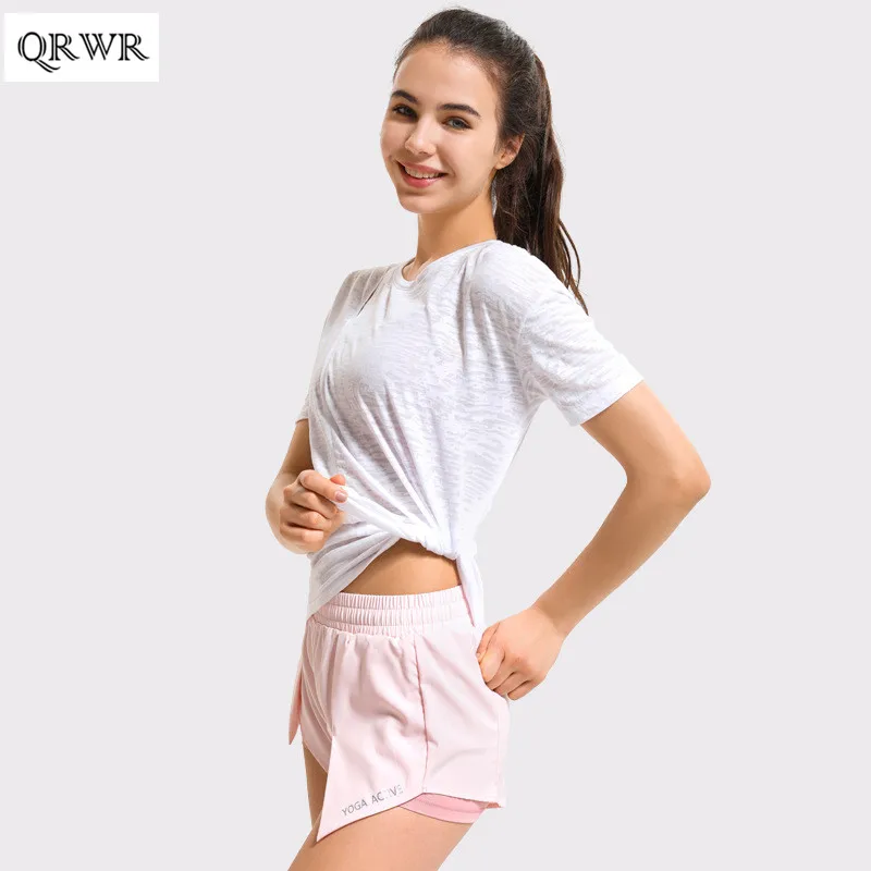 

Весенне-летняя спортивная модная свободная футболка с коротким рукавом спортивные шорты для бега женский спортивный комплект для женщин Н...