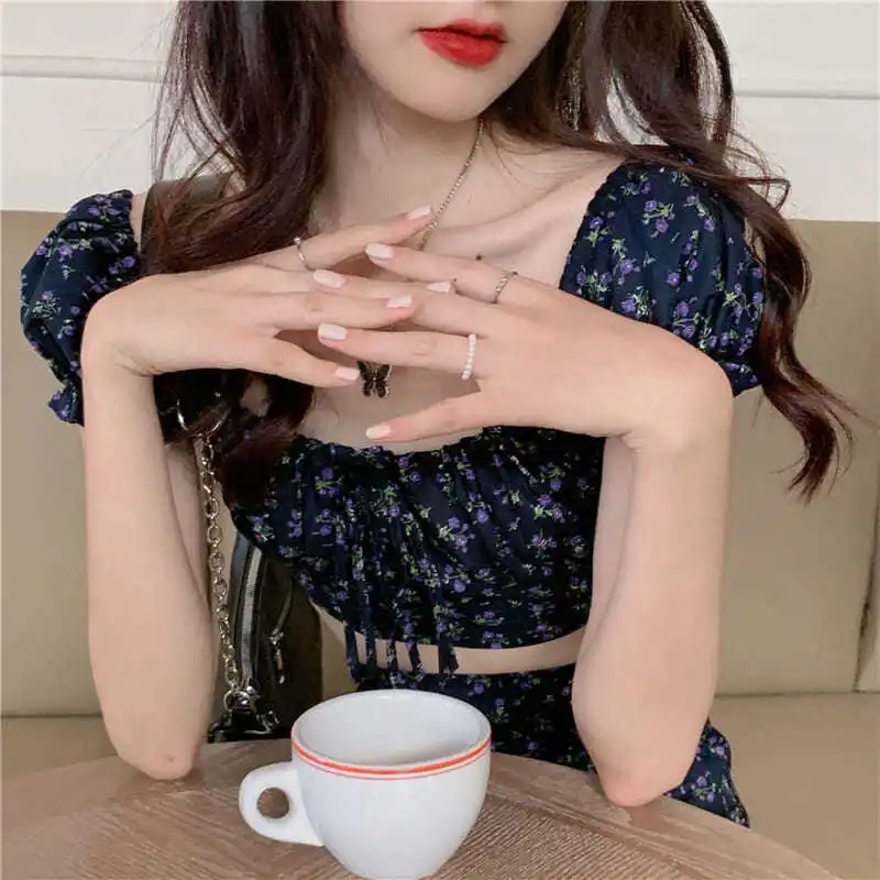 

Sweet Floral Print Lace-up Short Sleeve Crop Tops and Mini Skirt Sets 2021 New Summer Women Sexy Fashion Two Piece Suit Y143