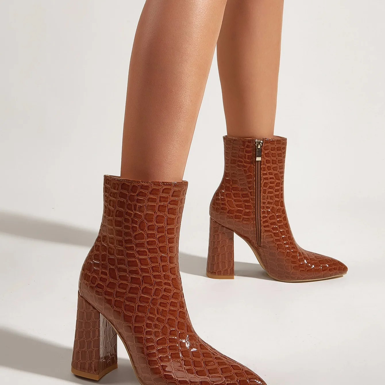 Sexy Party Boots Fashion Snakeskin Leopard Leather Shoes Pointed Toe Chunky Heel Ankle Heels Boots Winter High Boots Botas