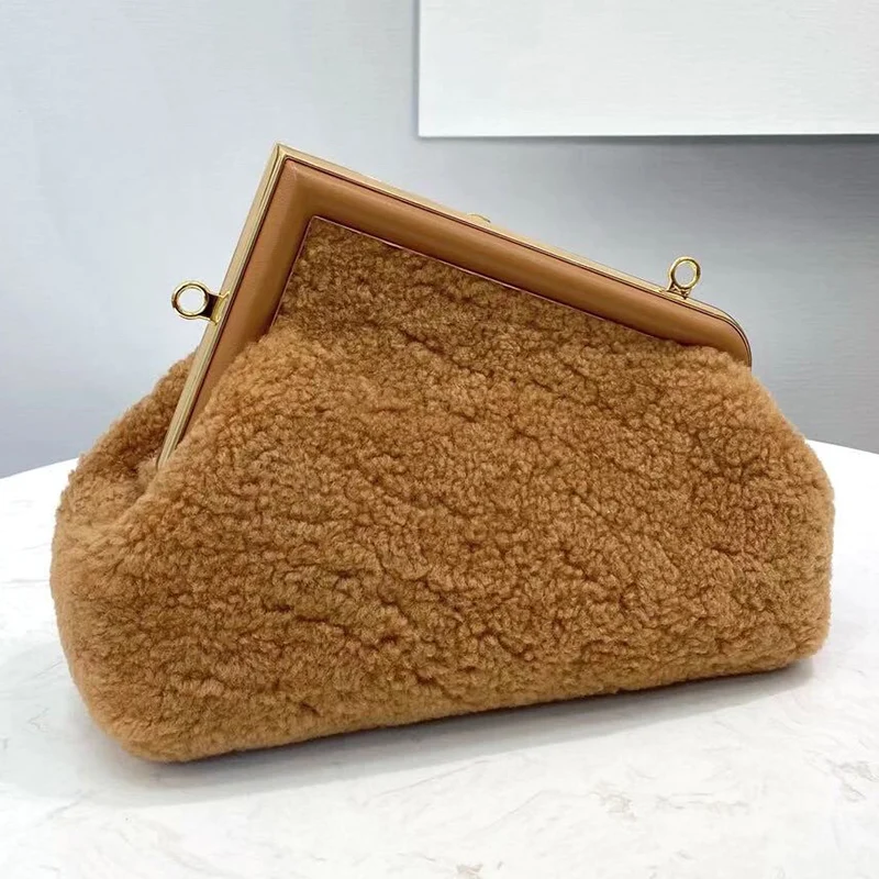 

Асимметричный клатч из овечьей шерсти в стиле ретро, женская сумка с зажимом в новом стиле, модная многофункциональная Диагональная Сумка ч...