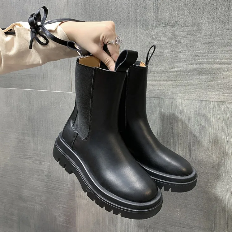 

Женские ботильоны на не сужающемся книзу массивном каблуке; Женская обувь; Сезон осень; Фирменный дизайн; Ботинки «Челси»; Женские ботинки н...