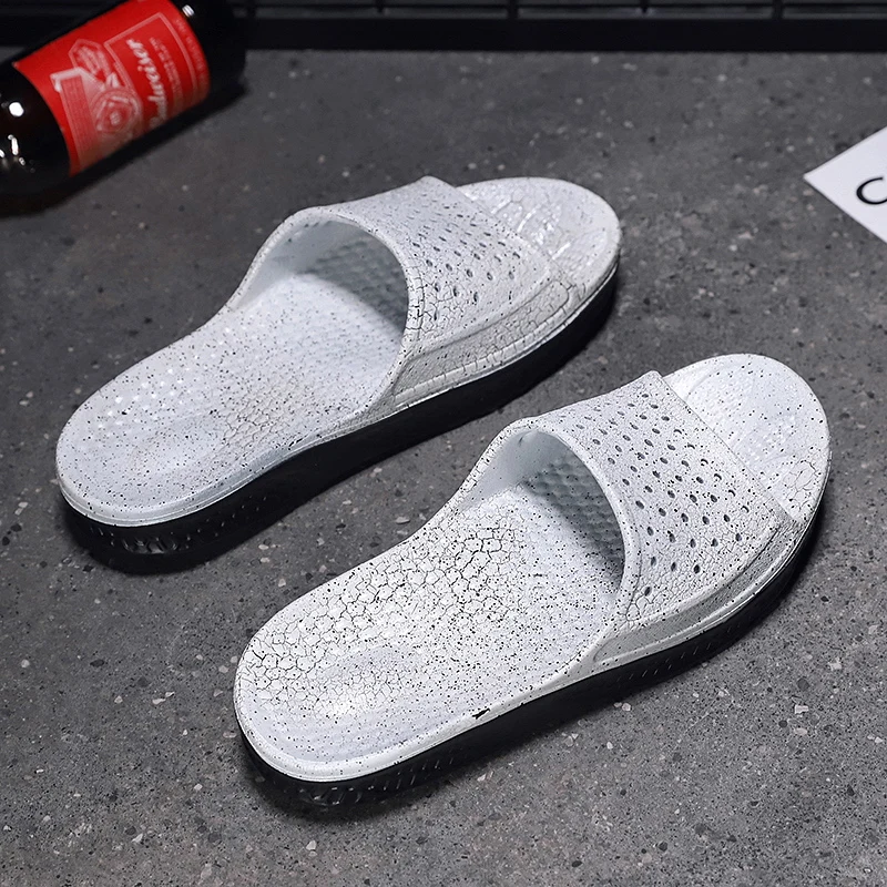 

Men Slippers Summer Flats Summer Man Shoes Breathable Beach Slippers Male Genuine Leather Flip Flops Mens Slippers Plus Size 50