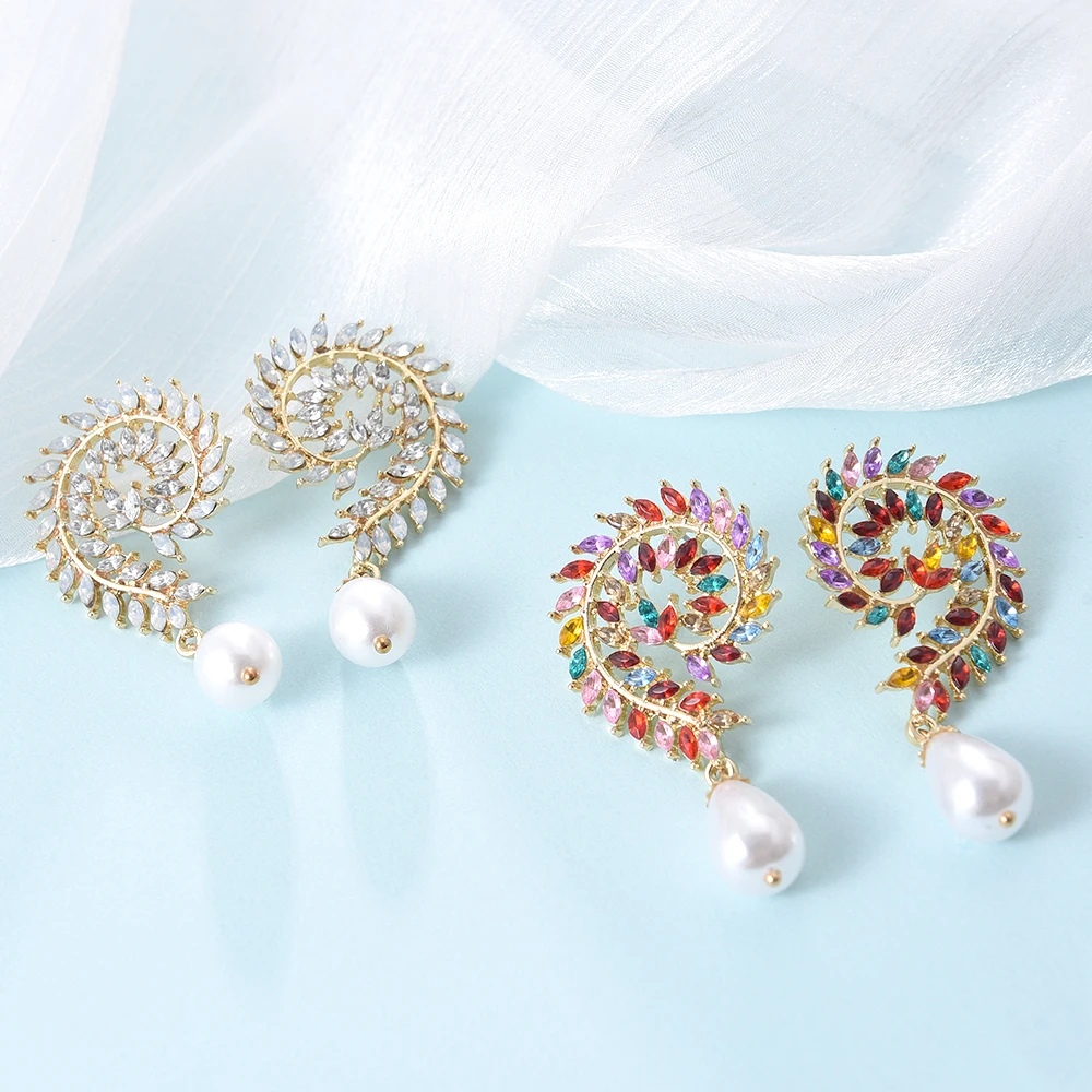 

Ztech New Design Imitation pearl Pendants Earrings For Women Girls Gold Color Metal Leaves Shape Crystal Drop Earrings Gifts