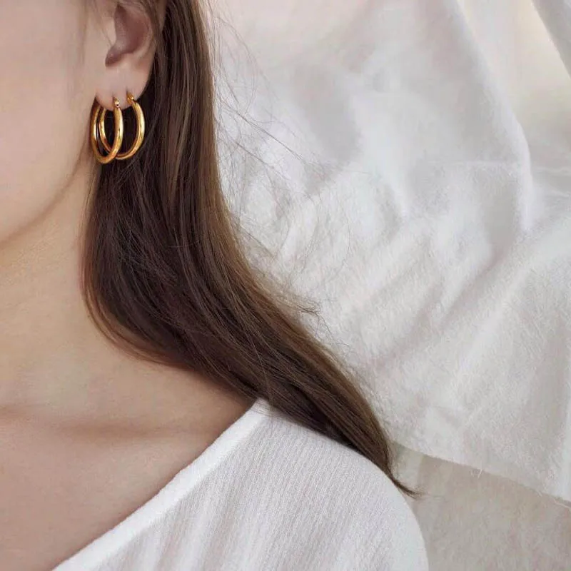 Женские гладкие серьги-кольца из серебра 925 пробы 18/13 мм | Украшения и аксессуары