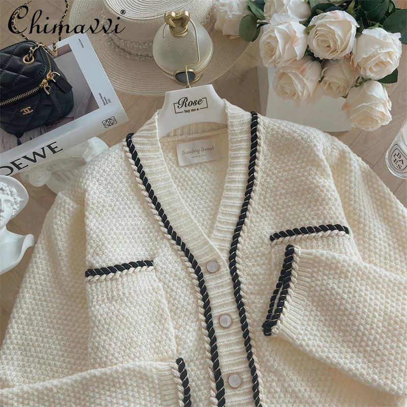 

Женский трикотажный кардиган с V-образным вырезом, длинным рукавом