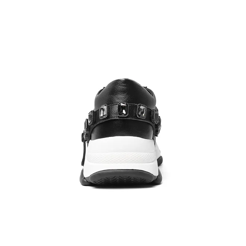 Женские кроссовки на плоской платформе MORAZORA черные из натуральной кожи шнуровке