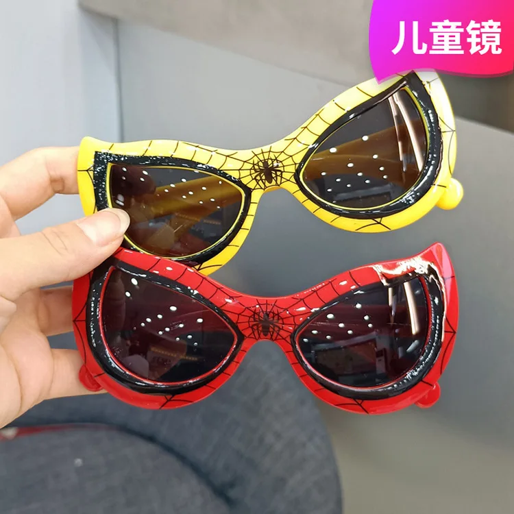 

Disney Kids Sunglasses Cartoon Spiderman Boy Decoration Goggle Fashion Personality Baby Resin Glasses UV400 Christmas Gift