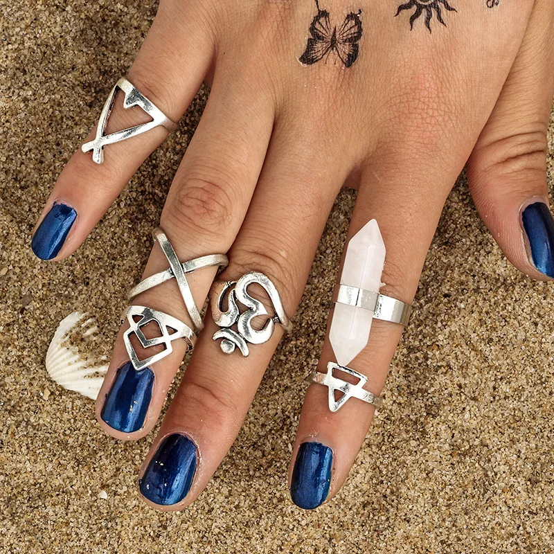 Европейское и американское богемное кольцо с кристаллами шестигранной призмой