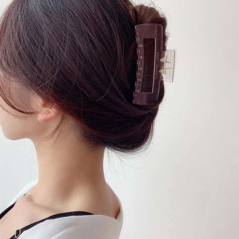 

2021 Hot New Hyperbole Big Fashion Acrylic Hair Claw Clips Big Size Makeup Hair Styling Barrettes for Women Hair Accessories