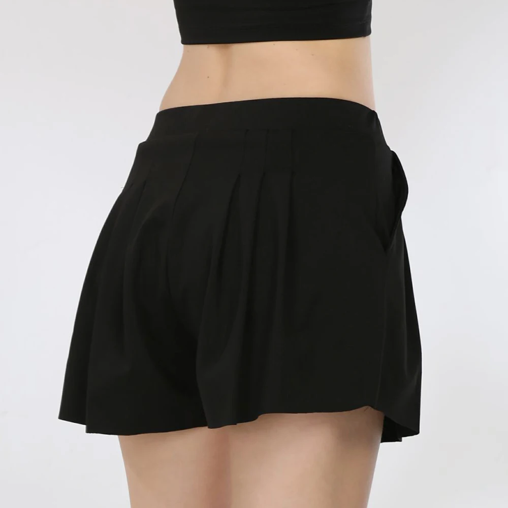 Шорты женские драпированные с карманами летние свободные удобные короткие штаны