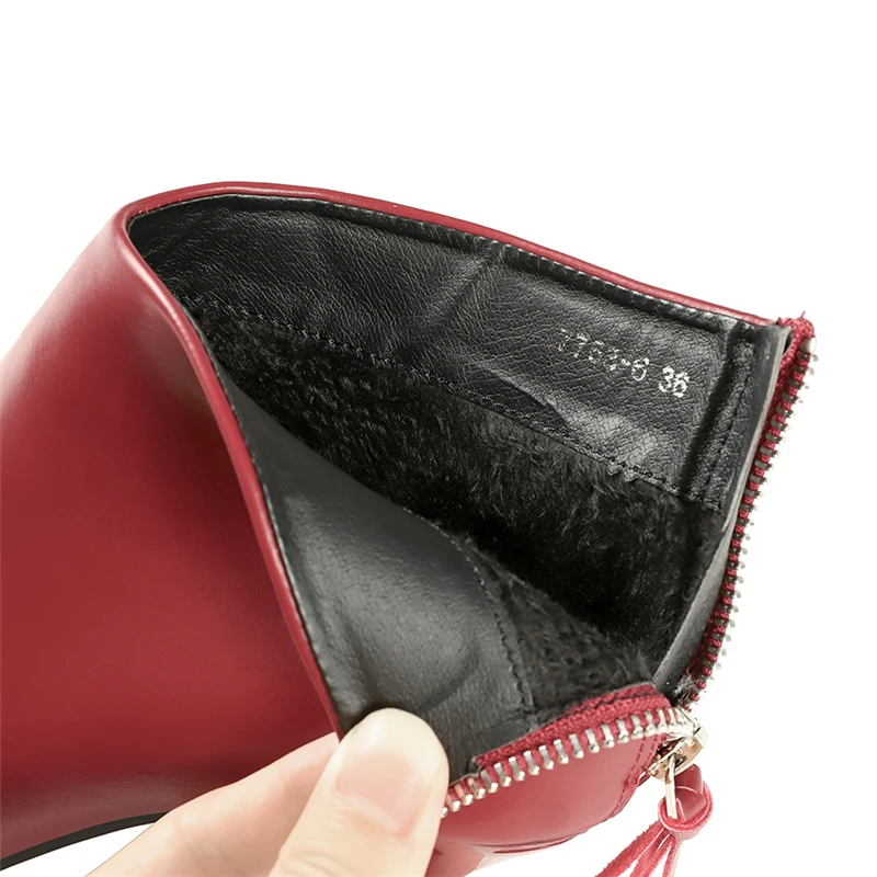 2019 г. Зимние элегантные женские теплые меховые бежевые полусапожки на высоком