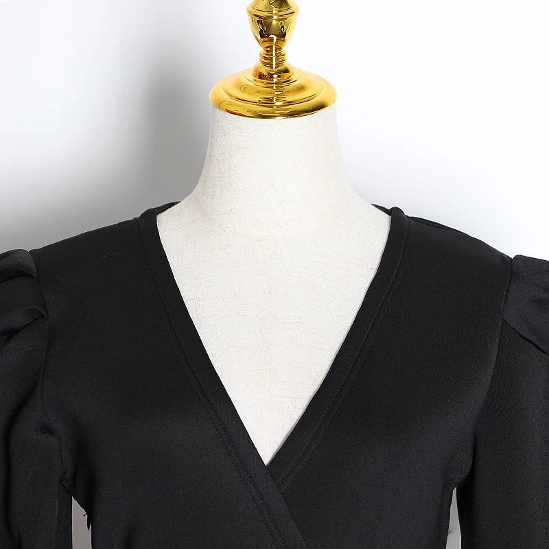 TWOTWINSTYLE Повседневное на шнуровке с бантом вечерние платье Для женщин v образным