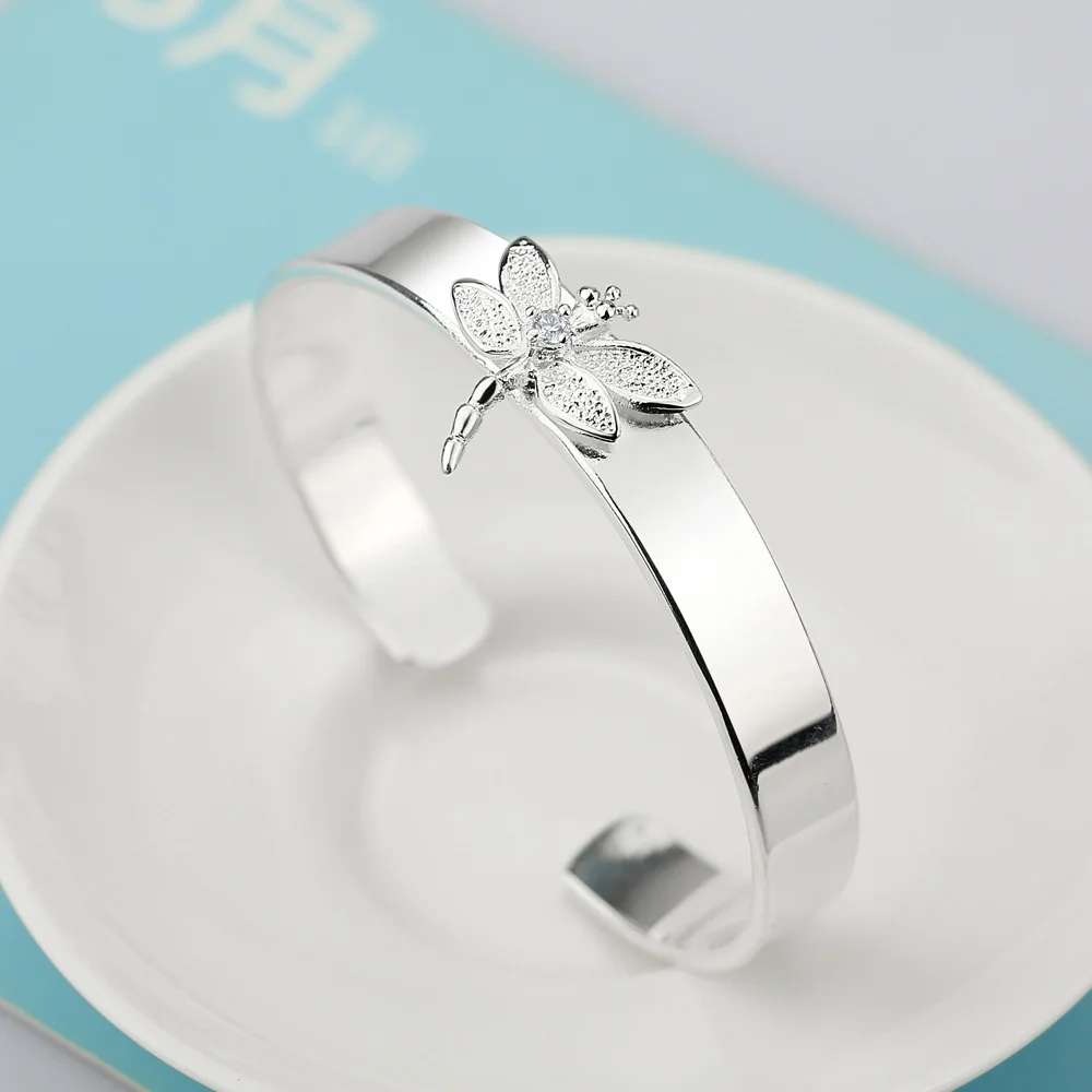 Женский браслет из серебра 925 пробы с подвеской-бабочкой | Украшения и аксессуары