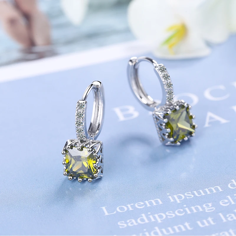 

Women's Multicolor Zirconia Hoop Earrings Shiny Micro Crystal Paved Cubic Zircon Stone Huggies Charming Earring Piercing Jewelry