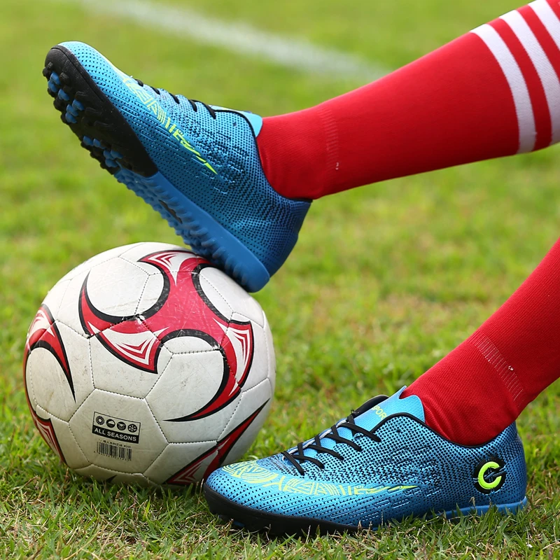 

Mannen Outdoor Ultralight Voetbal Schoenen Antislip Fg/Tf Jongens Voetbal Enkellaarsjes Kinderen Sport Training Sneakers voetbal