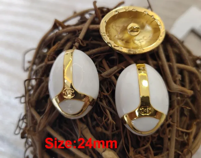NO16 Size 24mm white Новинка 10 шт. высококачественная металлическая куртка в форме сердца с капельным маслом и пуговицами аксессуары пальто свитер рубашка кнопка 18 мм - Цвет: NO16 Size 24mm white
