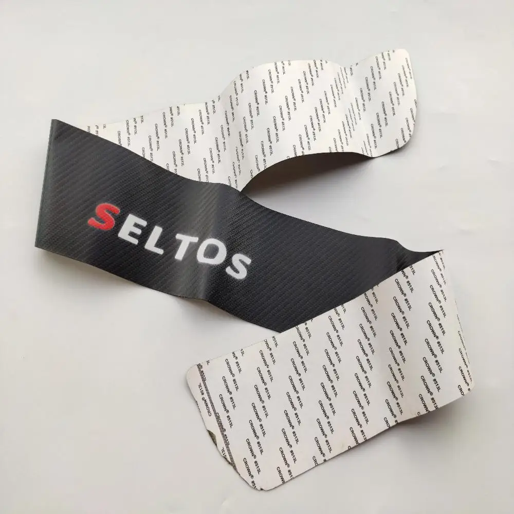 Для KIA SELTOS 2020 Накладка на порог багажника наклейка из углеродного волокна и кожи