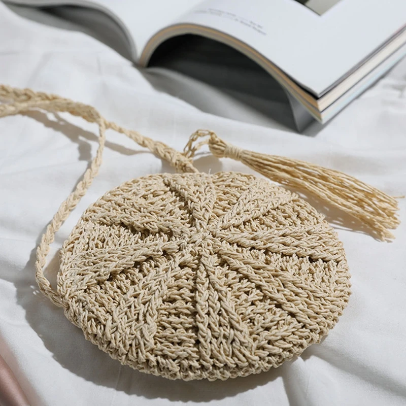 

2021 New Ladies Summer Casual Straw Woven Crossbody Shouderbag Vintage with Tassels