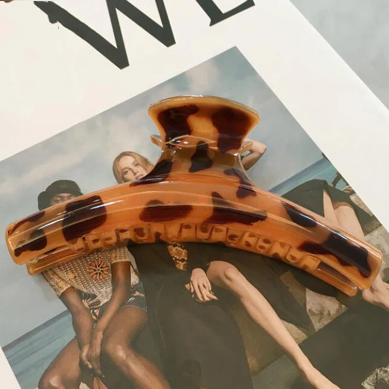 

Vintage Plastic Hair Clips For Women Claw Clip Geometric Crab Clamps For Hair Girls Leopard Hair Clip Hair Accessories