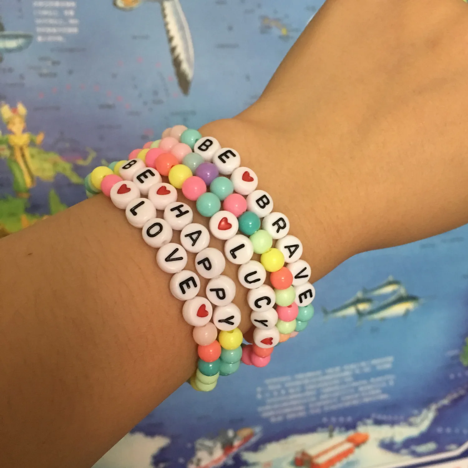 OMY бусина буква браслет для женщин регулируемые звенья имя браслеты DIY Ювелирные