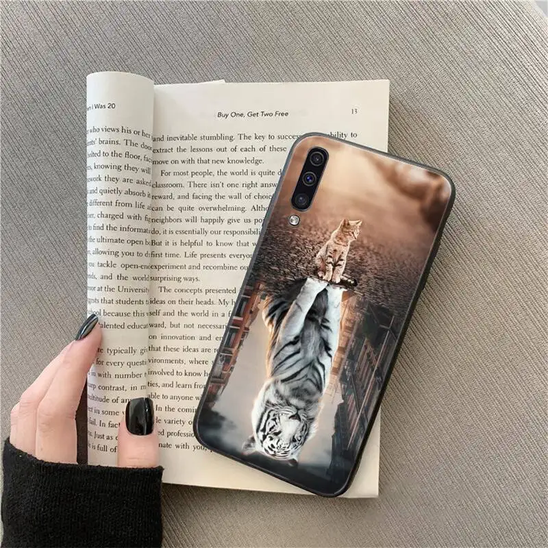 

Cartoon cute cat animal Phone Case For Samsung A51 A32 A52 A71 A50 A12 A21S S10 S20 S21 Plus Fe Ultra