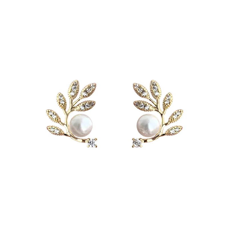 

90803 New fashion Korean pearl leaves modelling earrings Contracted joker shiny fine crystal Women Stud earrings Jewelry