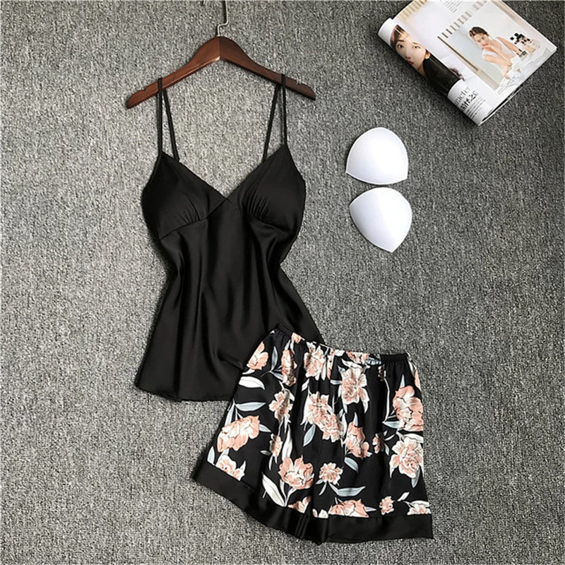 

Home service two-piece pajamas women's summer sexy backless chest pad sling printed shorts suspender set pijama feminino 2020