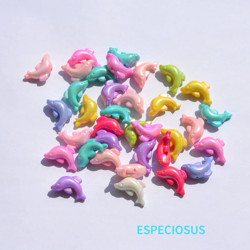 Разноцветные акриловые бусины в виде дельфина для изготовления браслетов