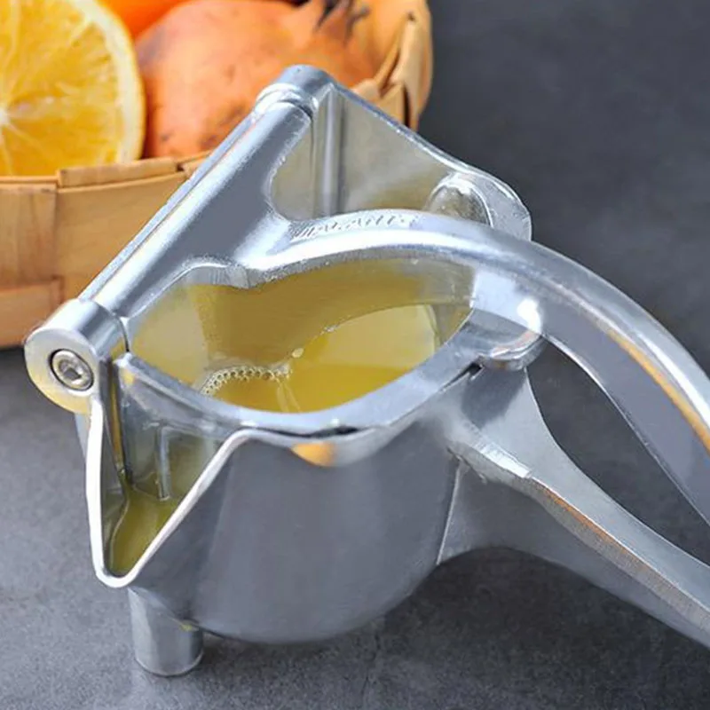 

Aluminum alloy manual juicer pomegranate lemon fruit small juicer baby juicer Easy to carry and easy to use Keep the umami