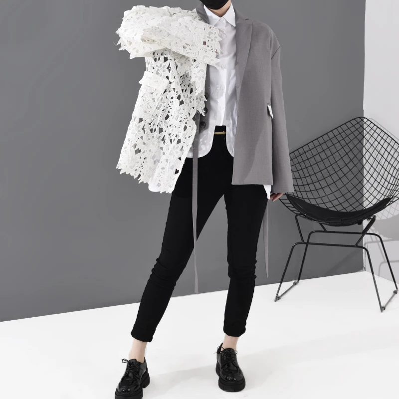 

[EAM] Women Lace Bandage Split Big Size Blazer New Lapel Long Sleeve Loose Fit Jacket Fashion Tide Spring Autumn 2021 1N50502