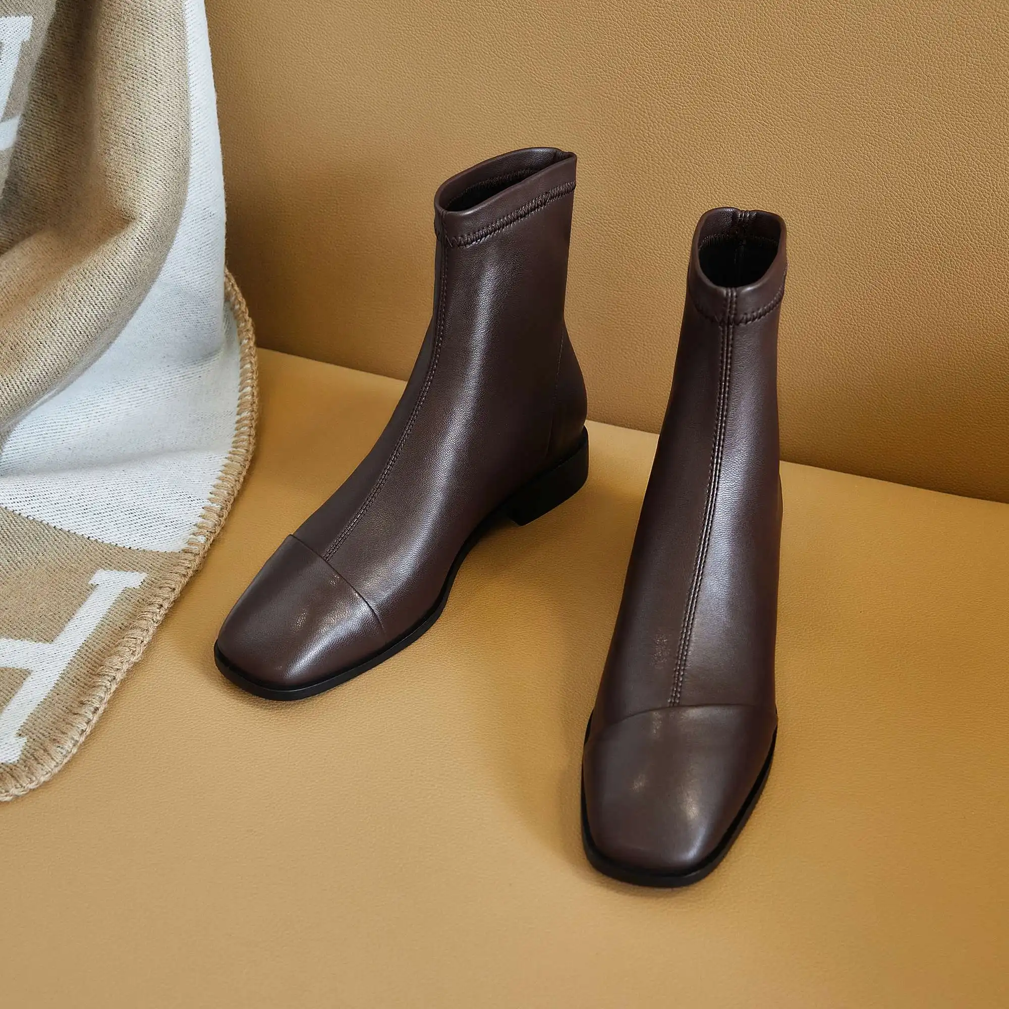 

Vichelo Hot three colors square toe low heel Chelsea boots concise design young lady elegant daily wear modern ankle boots L16