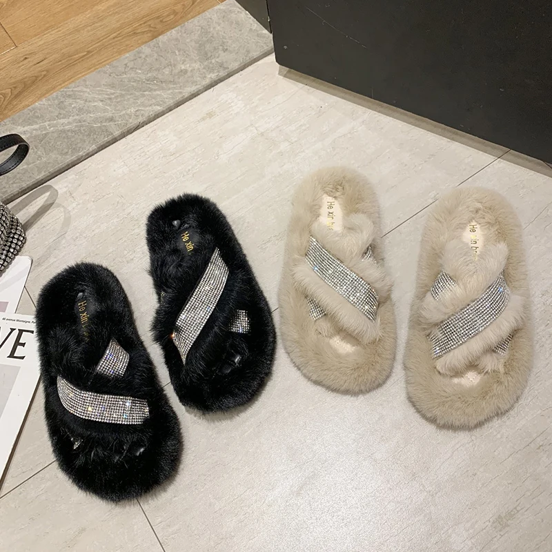 

Women Slippers Faux Fur Winter Warm Comfortable Women Flats 2020 Fashion Sequins Furry Female Home Slides Black Plush Slippers