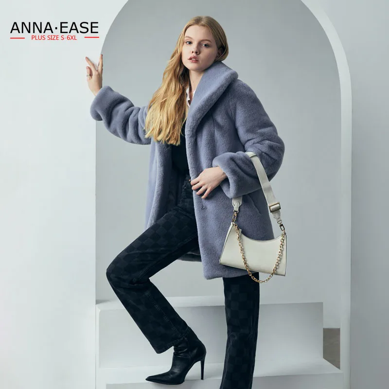 

Женское зимнее бежевое пальто из искусственного меха норки