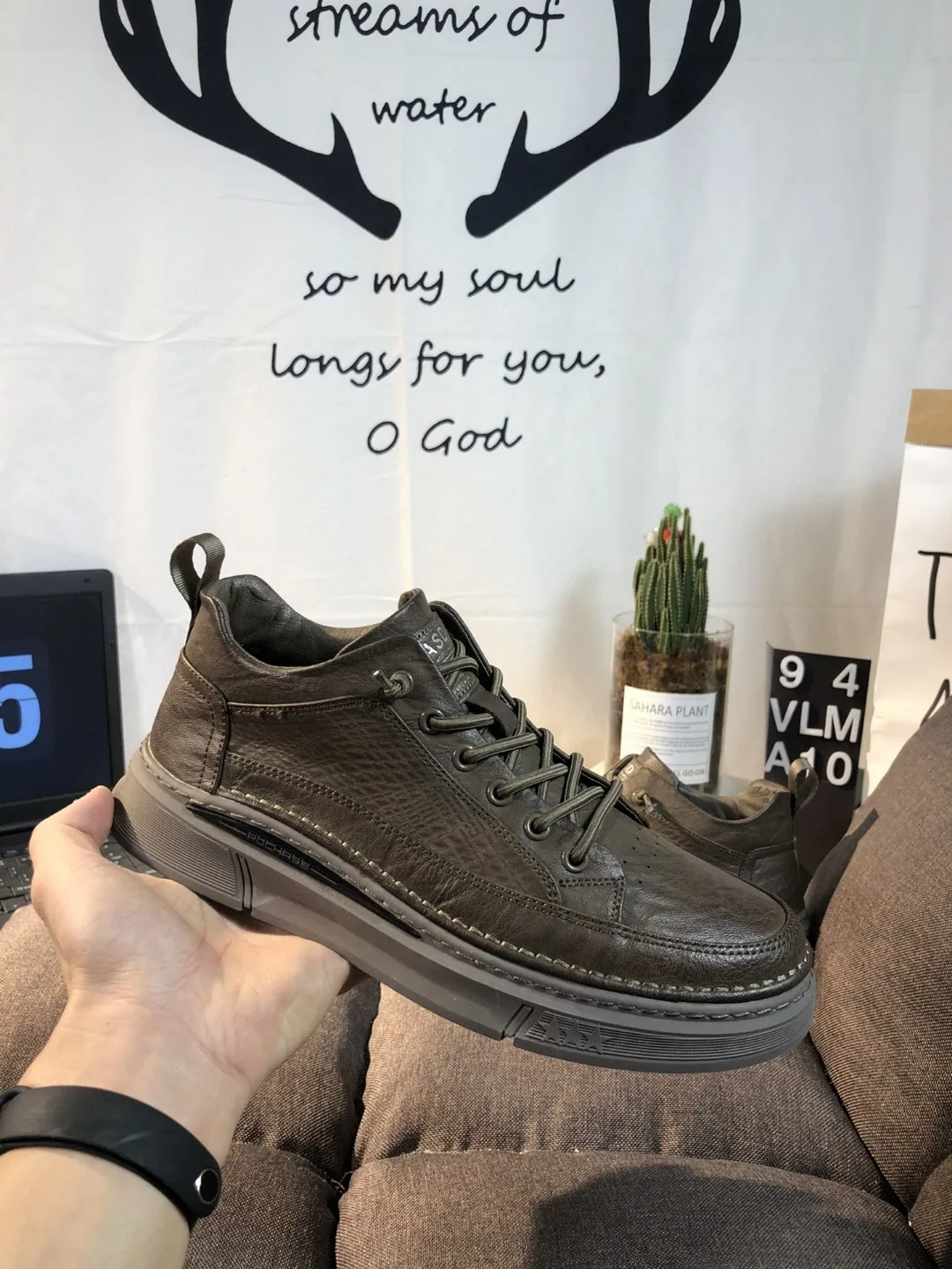 

Кроссовки мужские легкие на шнуровке, модная повседневная обувь для ходьбы, дышащие, 2021