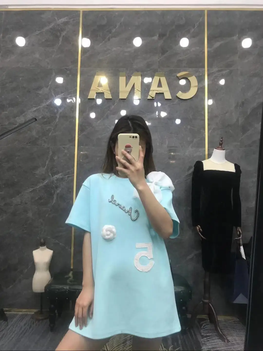 

Женские Модные Топы И Футболки RK0209 2021 Подиумные роскошные известные брендовые европейские дизайнерские стильные футболки для вечерние жен...