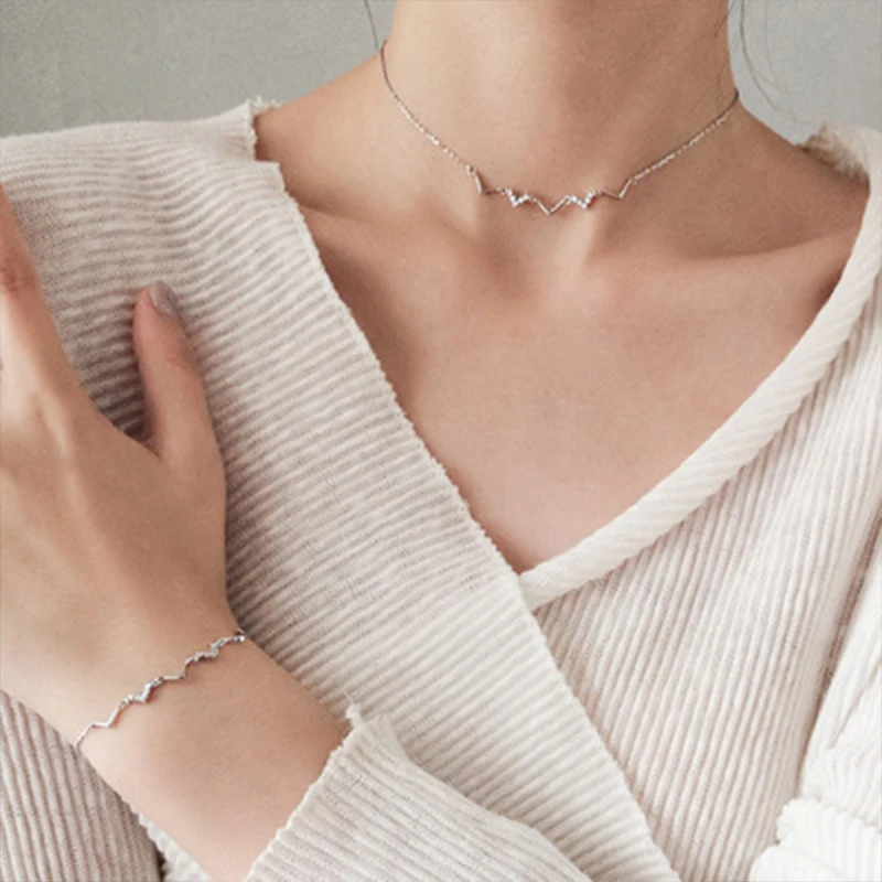 

2020 Women Necklace Heartbeat Rhythm Shaped Rhinestone Pendant Chain Necklace Jewelry Friendship Best Gift