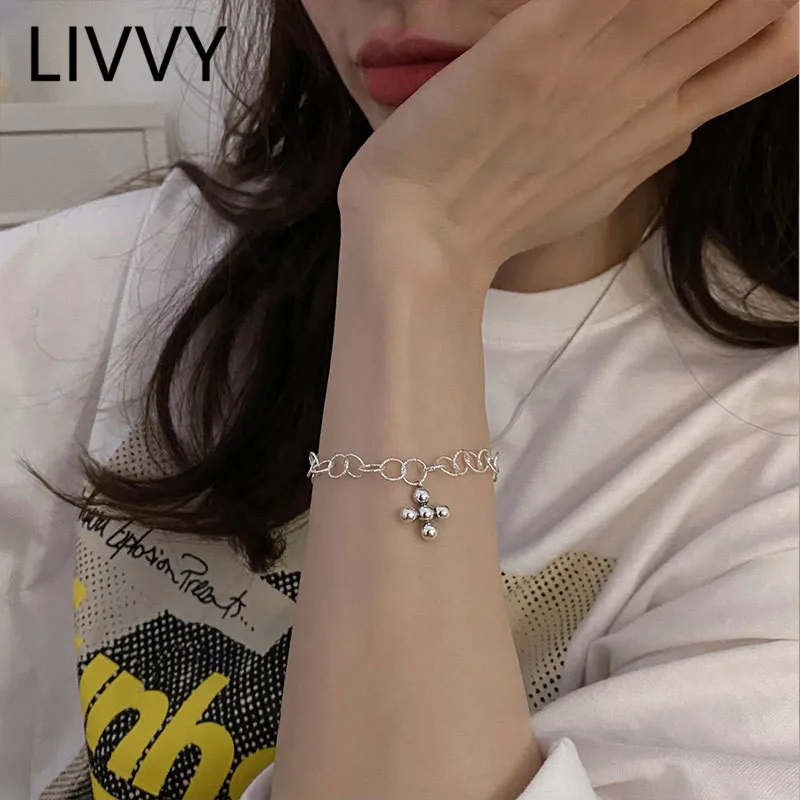 Женский браслет-цепочка с подвеской в виде креста серебристого цвета | Украшения