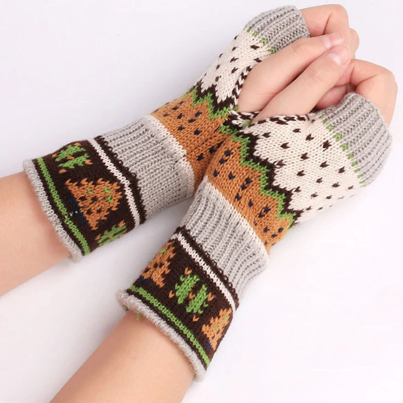 

Christmas Women Gloves Thick Woolen Yarn Fingerless New Knitted Warmth Gloves Half-finger Gloves Colorful Student Gloves 2020