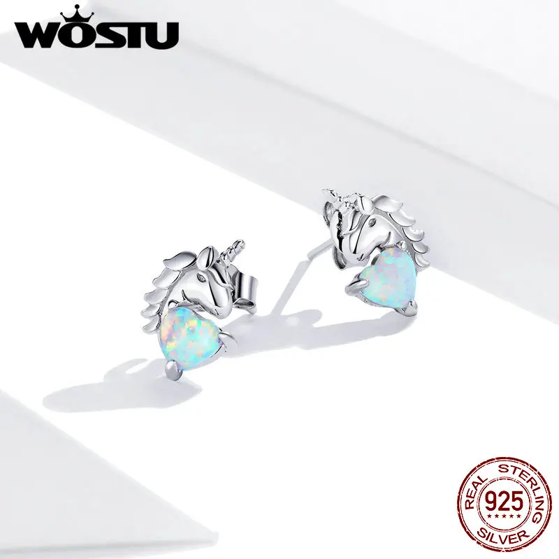 Серьги-гвоздики Wostu юникорна из серебра 925 пробы с блестящим белым опалом в форме сердца для женщин (модель FIE896).