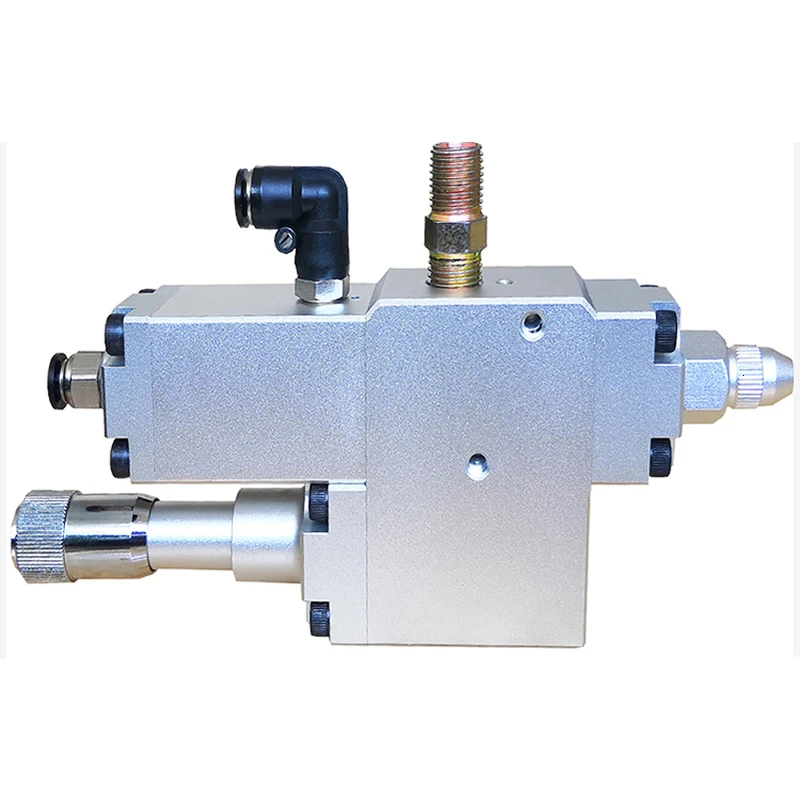 Одноштучный дозировочный клапан для масла с микрометром и пневматической смазочной пистолетом.