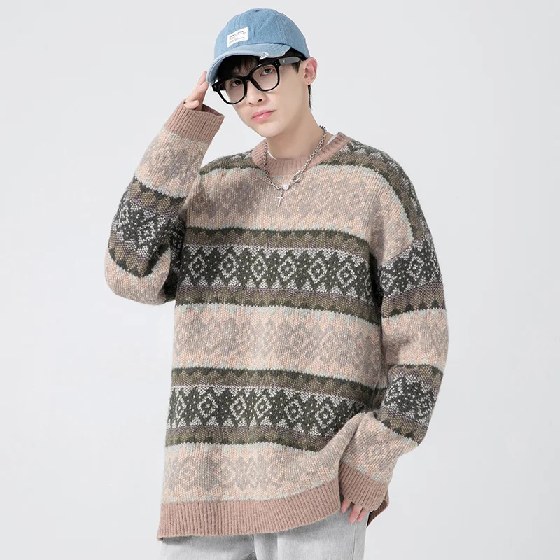 

2021 Net Red Scarf Bear Hong Kong Style Large Unisex Couples Wild Round Neck Sweater