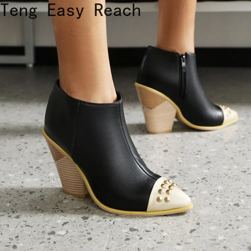 

2022 Women Ankle Boots Women Pu Leather Wedges High Heels Western Boots Pointed Toe Zipper Fashion Autumn Winter Women's Shoes