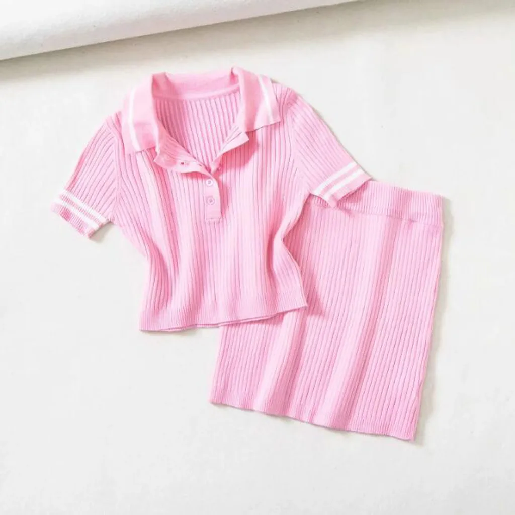 Женский трикотажный спортивный костюм комплект из 2 предметов футболка поло кроп