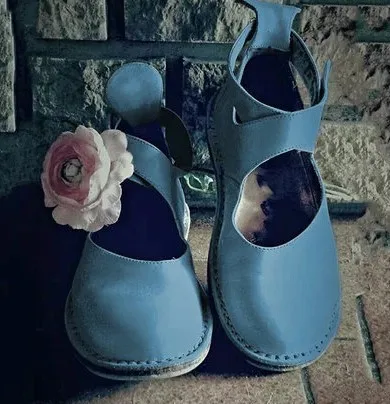 

New Women Flats 2021 Autumn Woman Loafers PU Leather Flats Velcro Flowers Female Shoes Women's Shoes Zapatos De Mujer