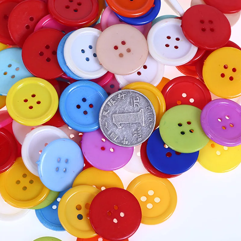 

100pcs Plastic Buttons For Craft Round Sewing Scrapbooking DIY Educational Toys for Kids Kindergarten Painting Accessories Gift