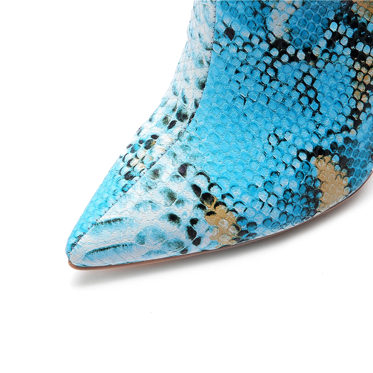 Женские ботильоны на металлическом каблуке с острым носком|Женские полусапожки|