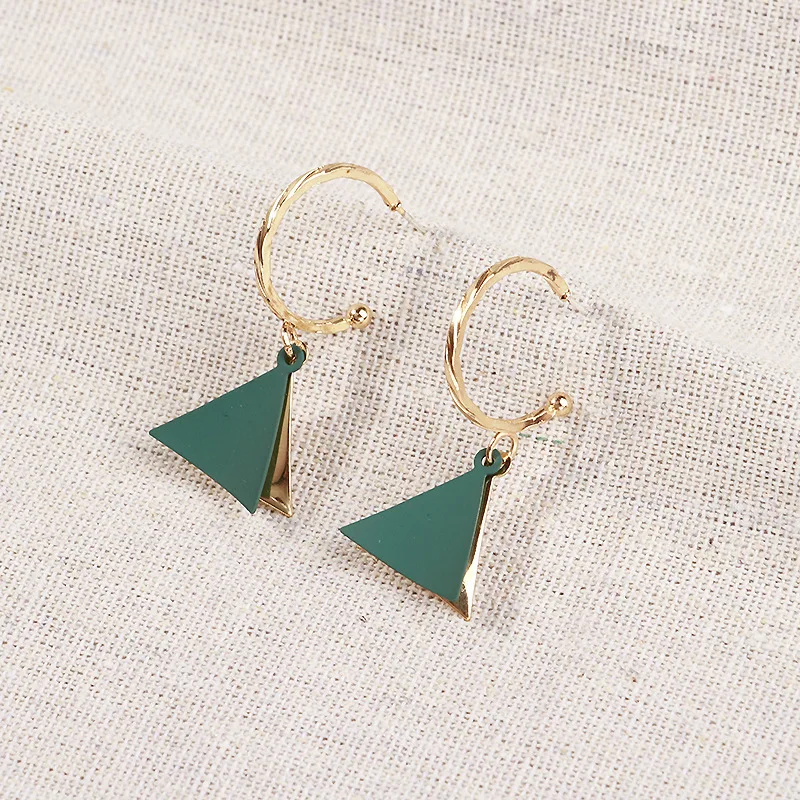 

Triangle Dangle Earrings for Women Fashion Geometric Red Green Earrings 2020 Trend Metal Drop Earrings серёжки Female Jewelry
