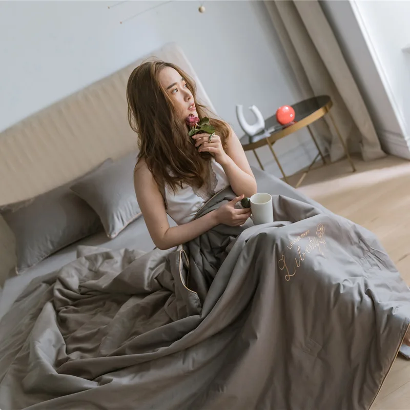 

Soft Cool Summer Quilt Solid Color Single Double Breathable Sofa Bed Airplane Travel Gray Pink Cover Duvet Bedspread Queen Size