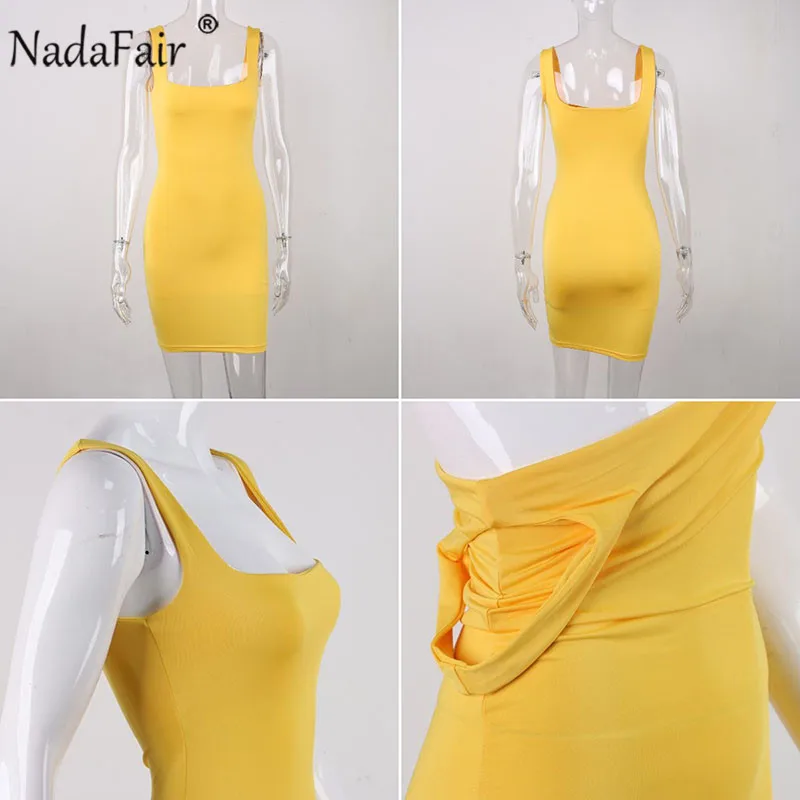 Мини платье женское облегающее однотонное с открытыми плечами и открытой